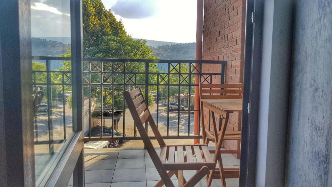 Your Home In Tbilisi: Cosy Stay In The Old City Exterior foto